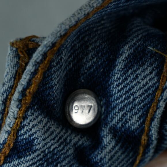 Vintage Levis 977 Jean Shorts Womens 18W 8" Inseam Jorts Y2K Baggy‎ Grunge Mom - Picture 12 of 12